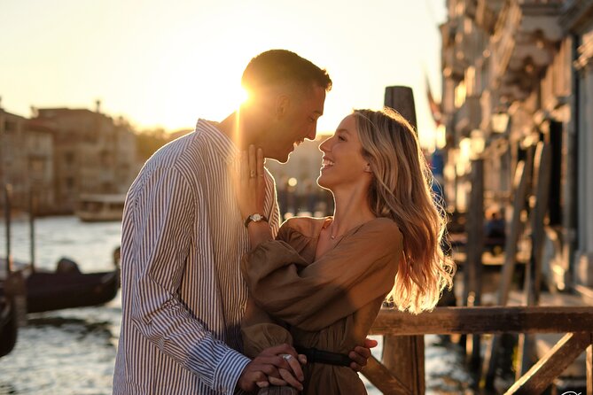 Iconic Photos and Adventure in Venice - Gondola ride add-on: the $90 euros per boat decision
