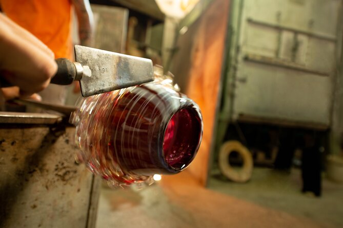 In-depth Guided Tour in a Real Murano Glass Factory - Price and value: $35.07 for a guided factory visit in Venice