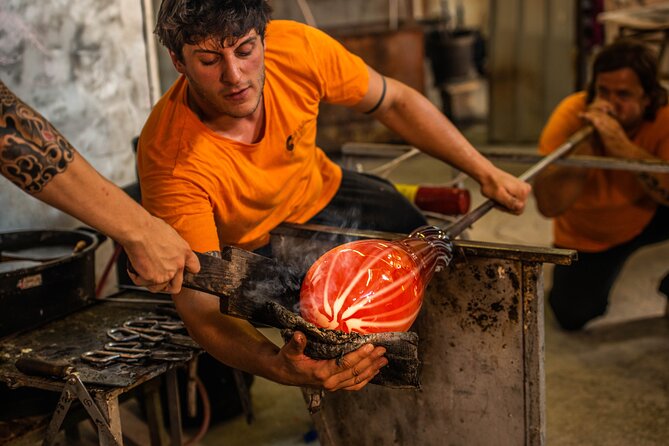 In-depth Guided Tour in a Real Murano Glass Factory - Who should book this tour, and who might want a different pace