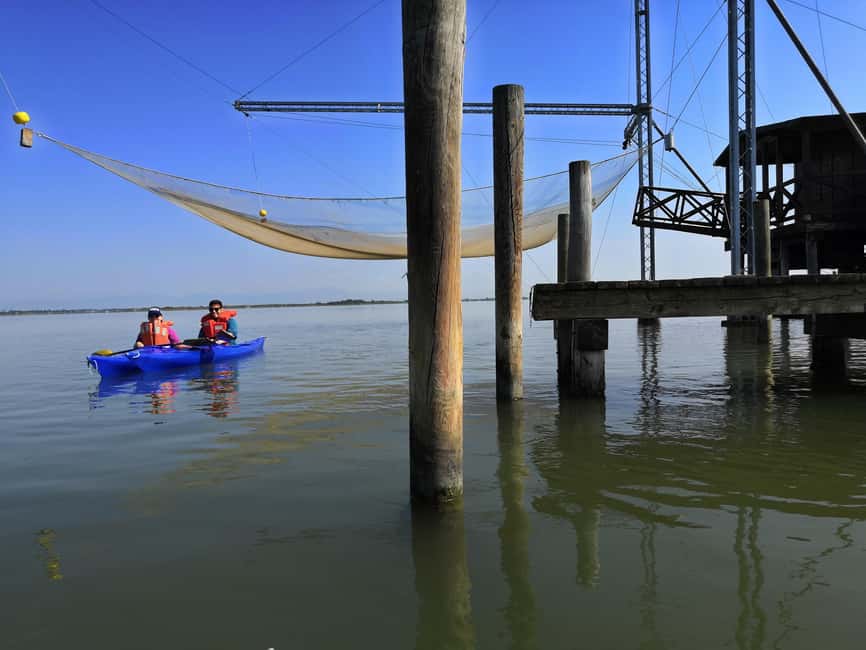 kayak tour venice, Explore the lagoon and secret islands by kayak - Paddling the Canals of Burano, Venice in Miniature