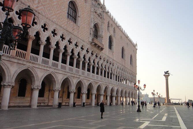 Kingly Venice: Doge Palace Ticket, Guided Tour & History Gallery - Inside Palazzo Ducale: Power, Art, and the Prison Drama