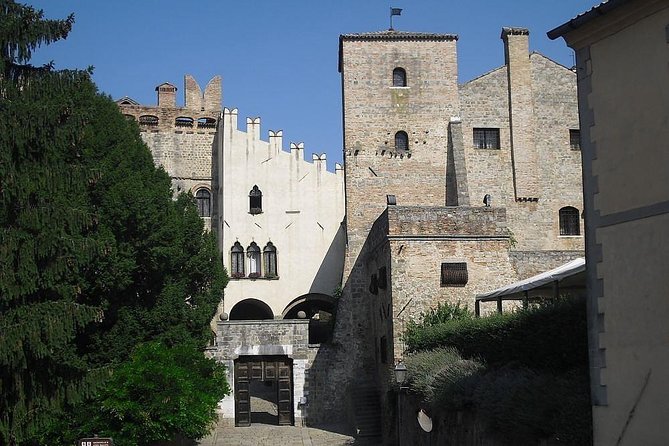 Medieval castles walled towns, Renaissance villas, ceramic, south Euganean Hills - Morning Logistics From Venice: A Straight, Guided Plan