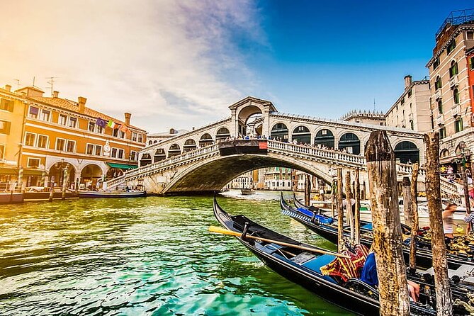 Morning Magic: Venice City Walk and Gondola Tour - The Rialto Bridge viewpoint and why this stop is more than a photo