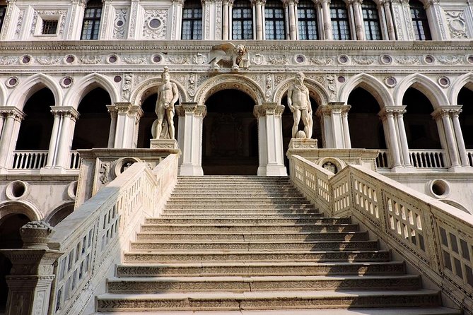 Morning Venice Walking Tour plus Doge's Palace Guided Visit - Campo Santa Maria Formosa: Castello’s open squares and side-bridge maze