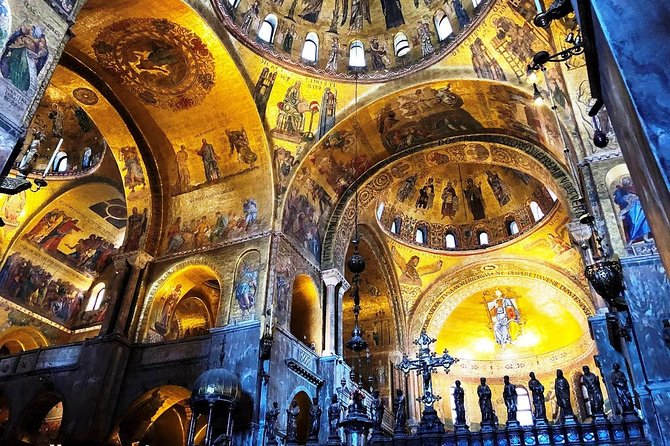 Morning Venice Walking Tour plus St Mark's Basilica Guided Visit - The route from St Mark’s Square to Rialto Bridge, step by step
