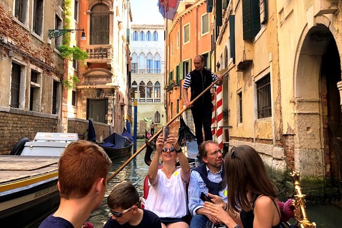 Morning Walking Tour of Venice with Gondola Ride - Piazza San Marco, fast and useful