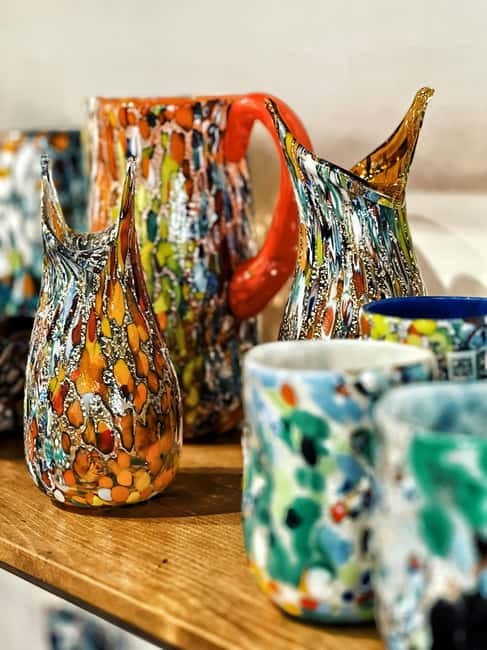 Murano:Boat Ride, Glassblowing Demonstration & Factory Visit - Languages, Groups, and Pacing