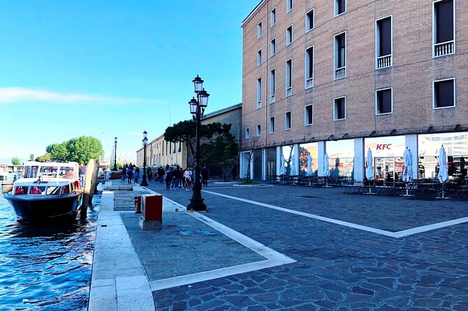 Murano, Burano and Venice Boat Tour from Venice Train Station - Meeting point near Santa Lucia, and boarding mindset