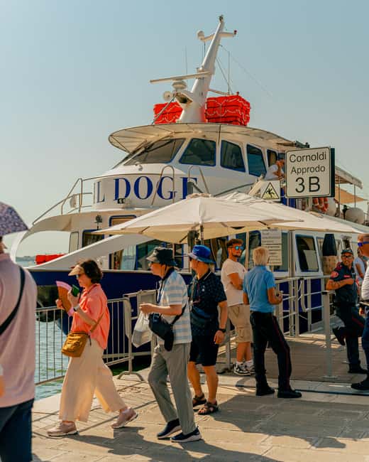 Murano & Burano: Boat Tour with Guide & Glass Factory Visit - Timing and Duration: Morning vs Afternoon and What That Means