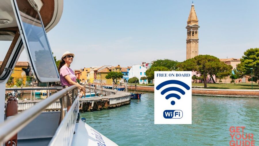 Murano & Burano: Boat Tour with Guide & Glass Factory Visit - Weather Rules in Practice: Fog Can Change the Day