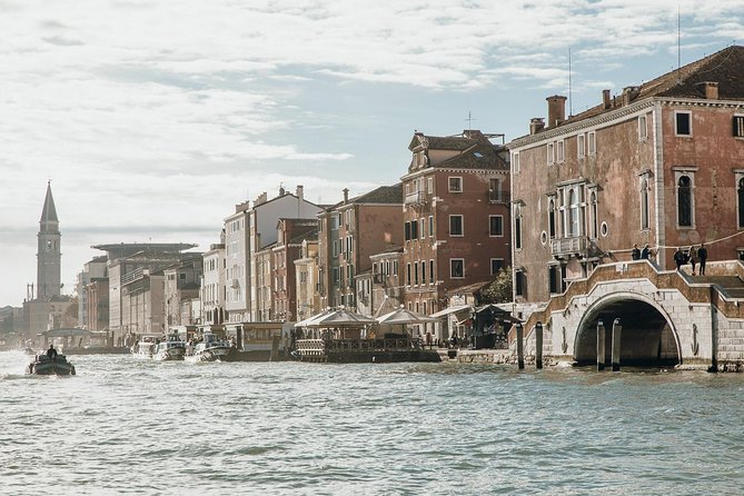 Murano Burano Islands Boat Tour Glass Factory & St Erasmo Winery - Practical tips so your day runs smoothly