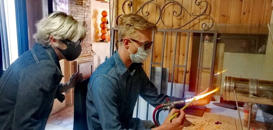 Murano: Glass Lampwork Workshop and Walking Tour - The guide factor: what to look for in the experience