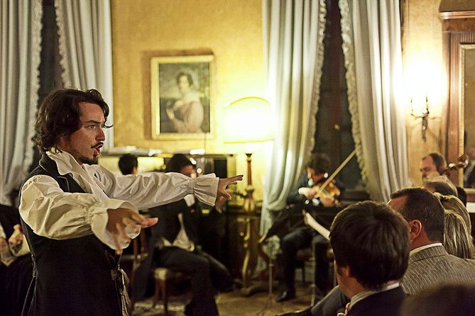 Musica a Palazzo 'Traveling Opera' Performance in Venice - Etiquette, Photos, and the Real Rules of Small-Group Opera
