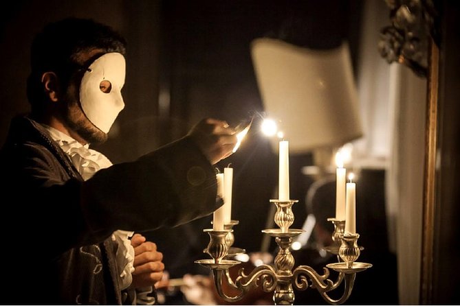 Musica a Palazzo 'Traveling Opera' Performance in Venice - Dress Code That Won’t Stress You Out