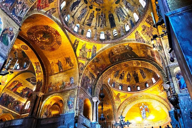 One-Day Venice: Skip-the-Line St. Mark’s Basilica, Walk & Gondola - Piazza San Marco: the square, the layout, and why the tour starts here