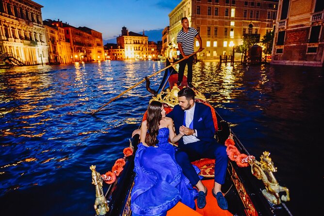 Photo shoot in Venice - Punta della Dogana: Quick Power Shots Toward St Mark’s