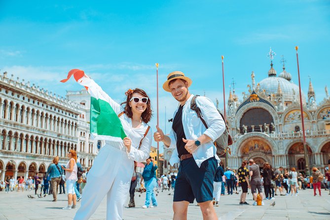 Photographer, Professional Photo shoot - Venice - Deliverables: how many photos you get, when you get them, and how to use them