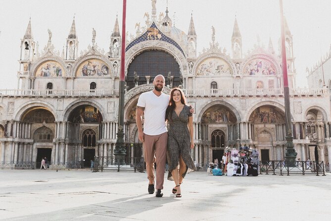 Photographer, Professional Photo shoot - Venice - How the photographer turns Venice into a backdrop for you
