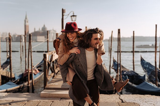 Photography Experience for Couples in Venice - Mauro’s patient approach: why this matters for couple photos