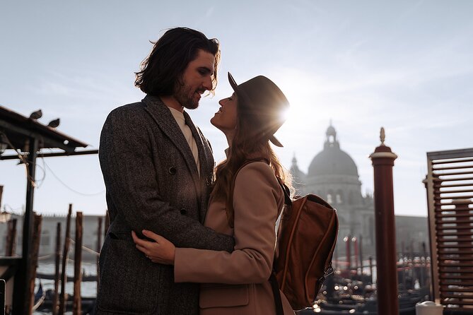 Photography Experience for Couples in Venice - Practical Venice details: meeting spot, timing, and comfort