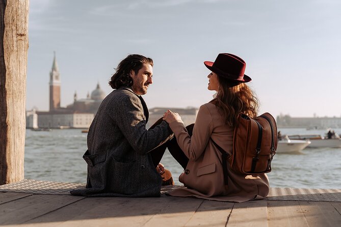 Photography Experience for Couples in Venice - Should you book this Venice couple photo shoot?