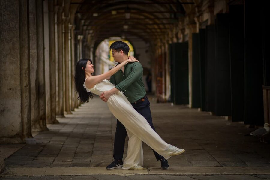 Photoshoot in Venice: Your Story, Our Lens - Book Now! - How Daniel’s pro approach shows up in your final photos