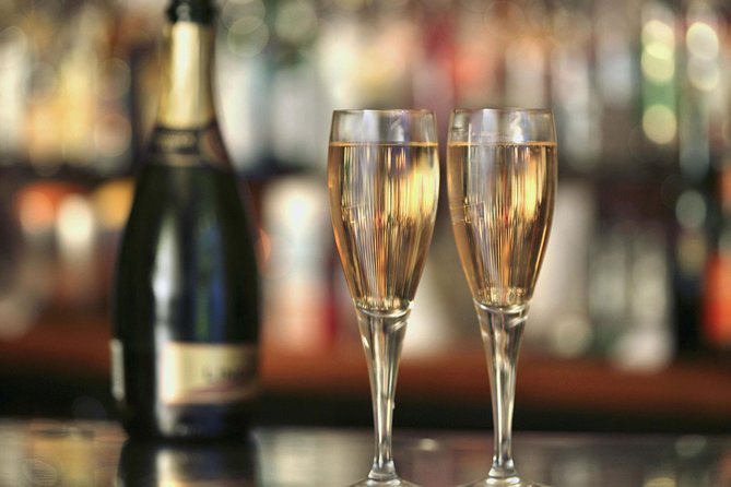 Premium Prosecco Hills Winery Tour with Prosecco Tastings & Food - The Real Value: Why the Small Group Matters