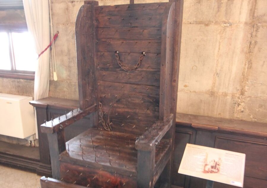 Prisons' Palace: Maleficia, Inquistion torture tools - Practical timing and what to do with your day around San Marco