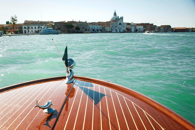 Private Arrival Transfer: Treviso Airport to Venice Hotels - Meet and Greet vs Full Service, choose based on how much help you want
