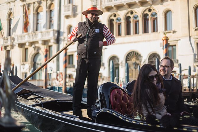 Private Crafted Gondola Ride on the Grand Canal - What you can realistically expect from the gondolier