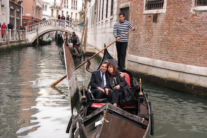 Private Crafted Gondola Ride on the Grand Canal - Price and value: what $179.04 buys you in Venice