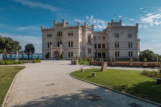 Private Direct Transfer From Venice to Trieste, up to 8 pax - Door-to-door pickup in Venice: your address, or the closest access point