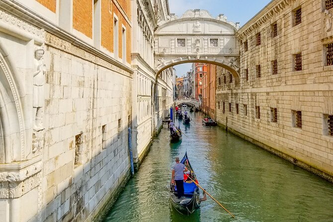 Private Full Day Tour from Milan to Venice with local tour guide and fast train - Milan to Venice by fast train, and why it matters