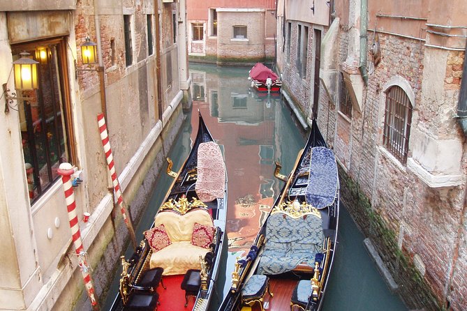 Private Full Day Tour from Milan to Venice with local tour guide and fast train - St Mark’s Basilica: the big interior decision