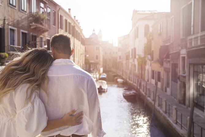 Private Gondola and photoshoot in Secret Venice - Your edited photos: 50 to 60 delivered within four days