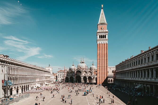 Private guide to visit Palacio Ducale & Basilica de San Marco in Venice - St Mark’s Basilica: the religious center that grew beside the government