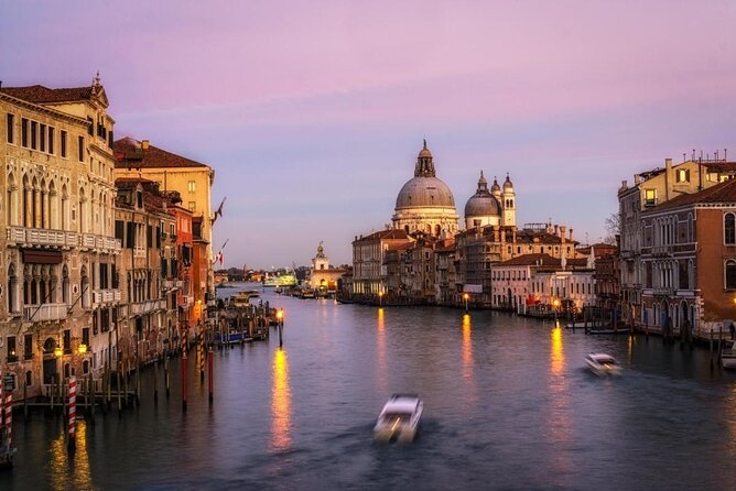 Private Mini Venice Photo Walk 2 Hours - Key highlights at a glance