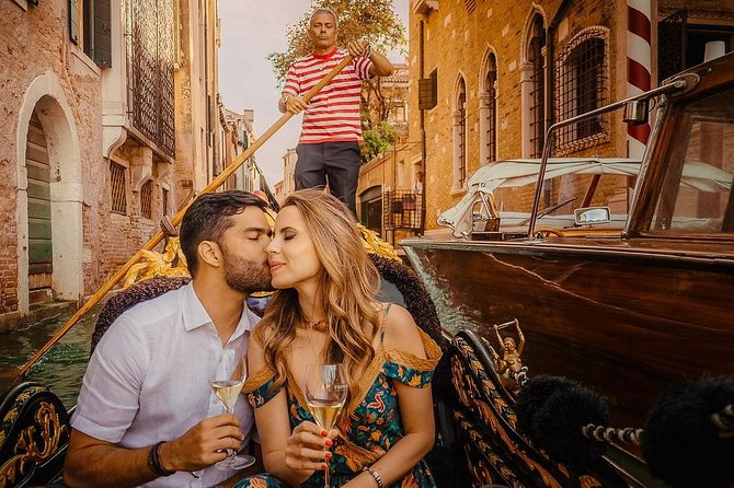 Private Photo Shoot in Venice with Gondola Ride - Piazza San Marco to Bridge Views: The Shot-Making Strategy