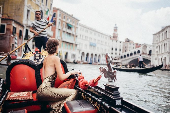 Private Photo Shoot in Venice with Gondola Ride Included - The Canal Grande moment: when Venice feels wider