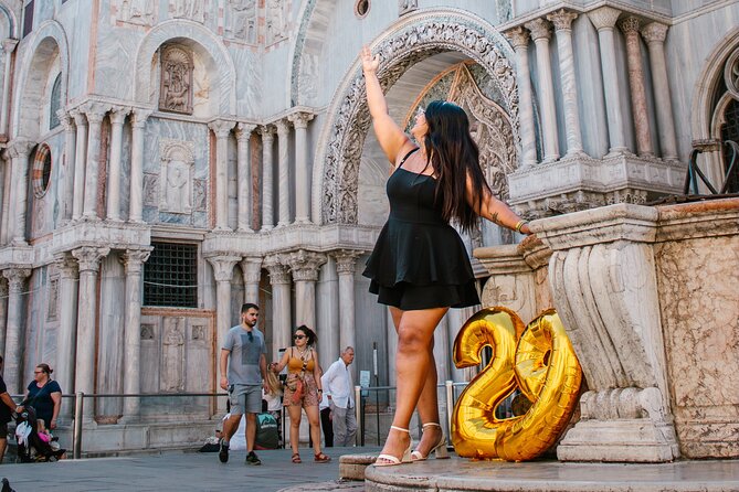 Private Photoshoot Experience in Venice - Wedding Package: One Chosen Location and a 90-Minute Early-Morning Session