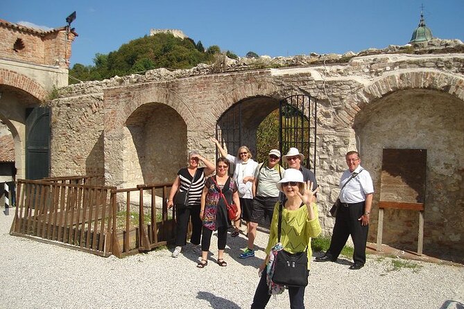 Private Prosecco , Hilltowns & Palladian Villa Tour from Venice - Lunch planning in Asolo: own expense, but you can do it well