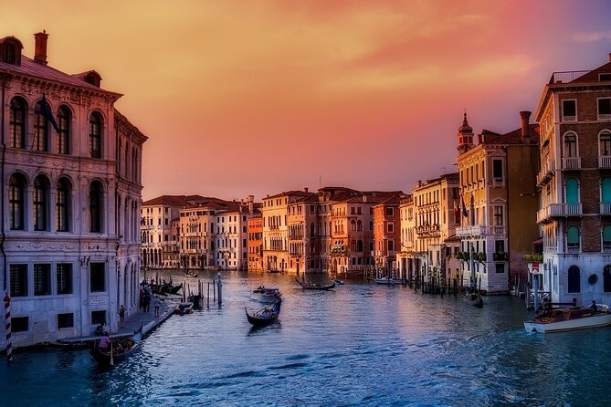 Private Tour from Venice to Verona and Lake Garda (Sirmione) - Verona’s Roman forum-style square: where the city breathes