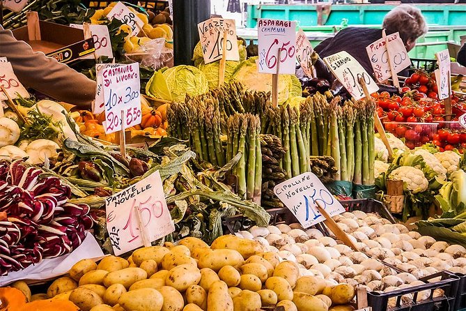 Private Tour: Venice Rialto Market, San Polo and Frari Church Walking Tour - Ponte di Rialto: the commercial heart, explained while you stand there