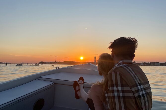 Private tour with typical boat in Venice & islands with Prosecco - Venice by Quiet Canals, Not the Usual Sidewalk Crush