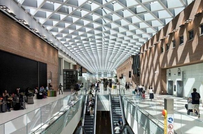 Private transfer, chauffeur service, Venice Marco airport to cruise terminal - The Important Part: Dropping Off at the Right Cruise Terminal Building