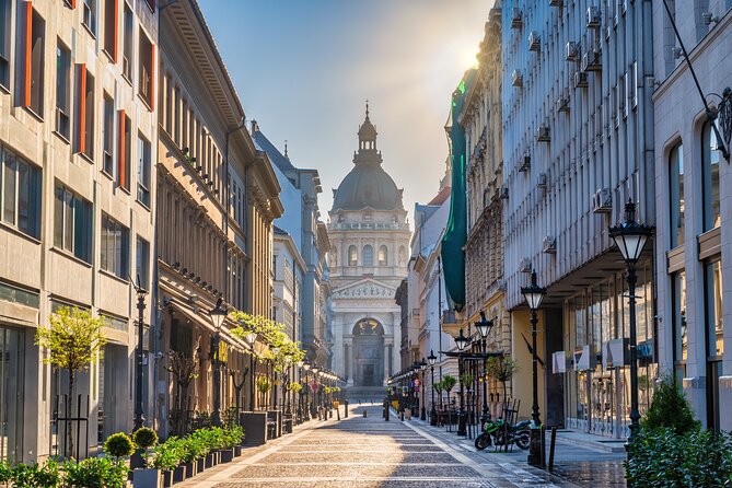 Private Transfer from Venice to Budapest with 2h Sightseeing - Choosing Your Stops from Maribor to Predjama Castle, and How to Pick Wisely