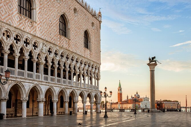 Private Transfer: Venice to Marco Polo Airport VCE in Luxury Van - Meeting Time Confidence: A 24-Hour Service Window