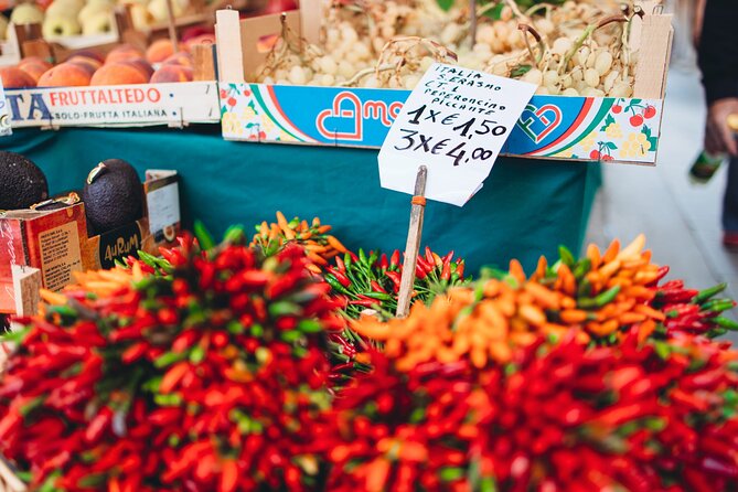 Private Venice Street Food Tour with a Sommelier - Private format in a maze city: what makes it work