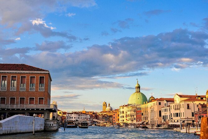 Private Venice Tours with Gondola - Tailor-Made: Choice of Guest! - Crossing Rialto Bridge, learning what merchants built