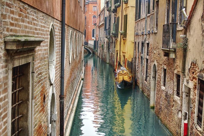 Private Walking Tour of Venice - The landmark extras: Palazzo Contarini del Bovolo and La Fenice Theatre